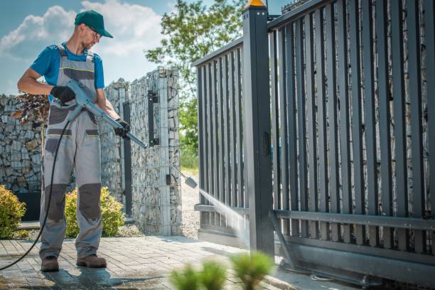 Best Solar Panel Cleaning  in Spring Grove, IL